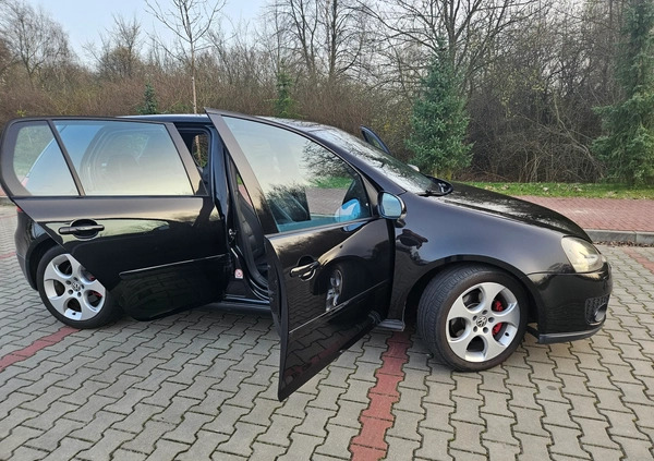 Volkswagen Golf cena 27900 przebieg: 180000, rok produkcji 2004 z Pieszyce małe 742